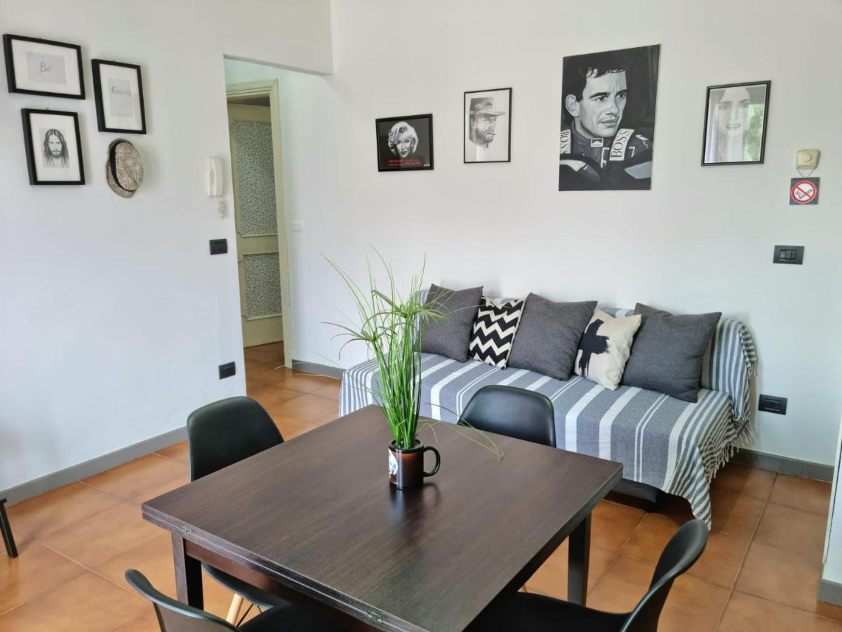 Home Of Fame - Home Gallery With Fully Equipped Kitchen, Separate Entrance, Free Parking Olbia Bagian luar foto