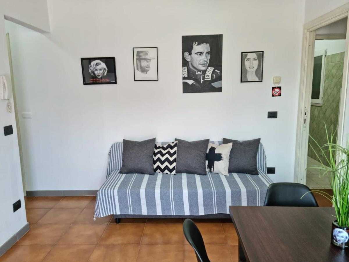 Home Of Fame - Home Gallery With Fully Equipped Kitchen, Separate Entrance, Free Parking Olbia Bagian luar foto