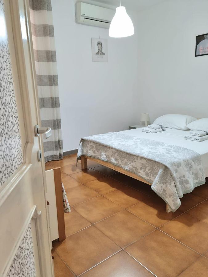 Home Of Fame - Home Gallery With Fully Equipped Kitchen, Separate Entrance, Free Parking Olbia Bagian luar foto