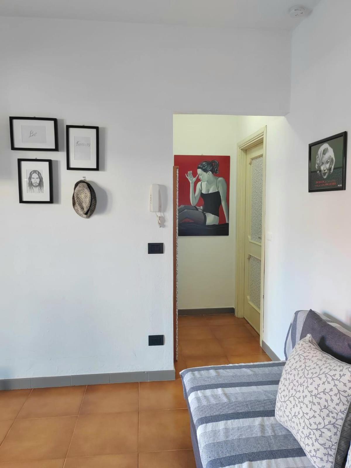 Home Of Fame - Home Gallery With Fully Equipped Kitchen, Separate Entrance, Free Parking Olbia Bagian luar foto