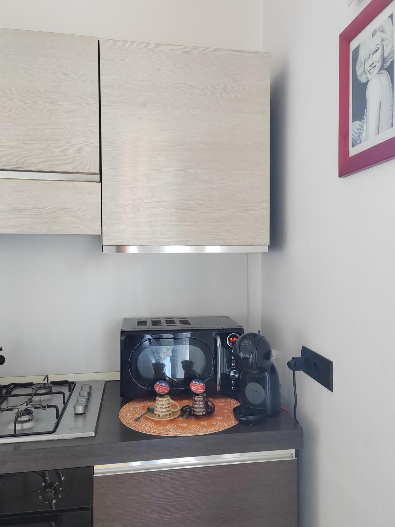 Home Of Fame - Home Gallery With Fully Equipped Kitchen, Separate Entrance, Free Parking Olbia Bagian luar foto