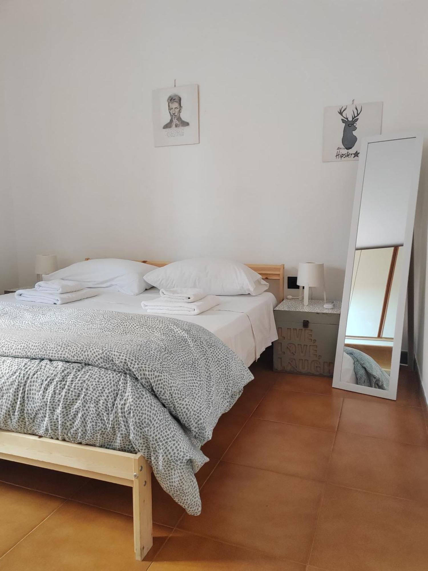Home Of Fame - Home Gallery With Fully Equipped Kitchen, Separate Entrance, Free Parking Olbia Bagian luar foto