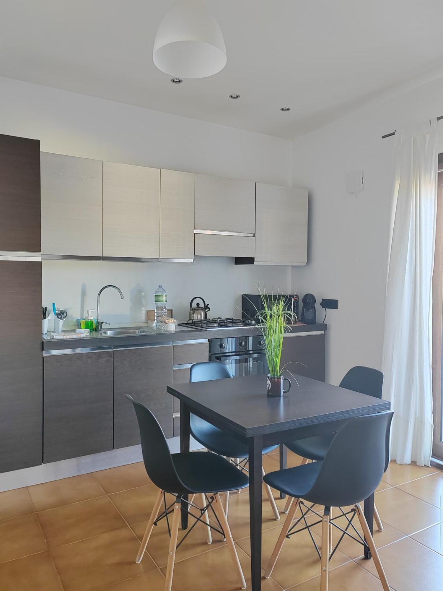 Home Of Fame - Home Gallery With Fully Equipped Kitchen, Separate Entrance, Free Parking Olbia Bagian luar foto