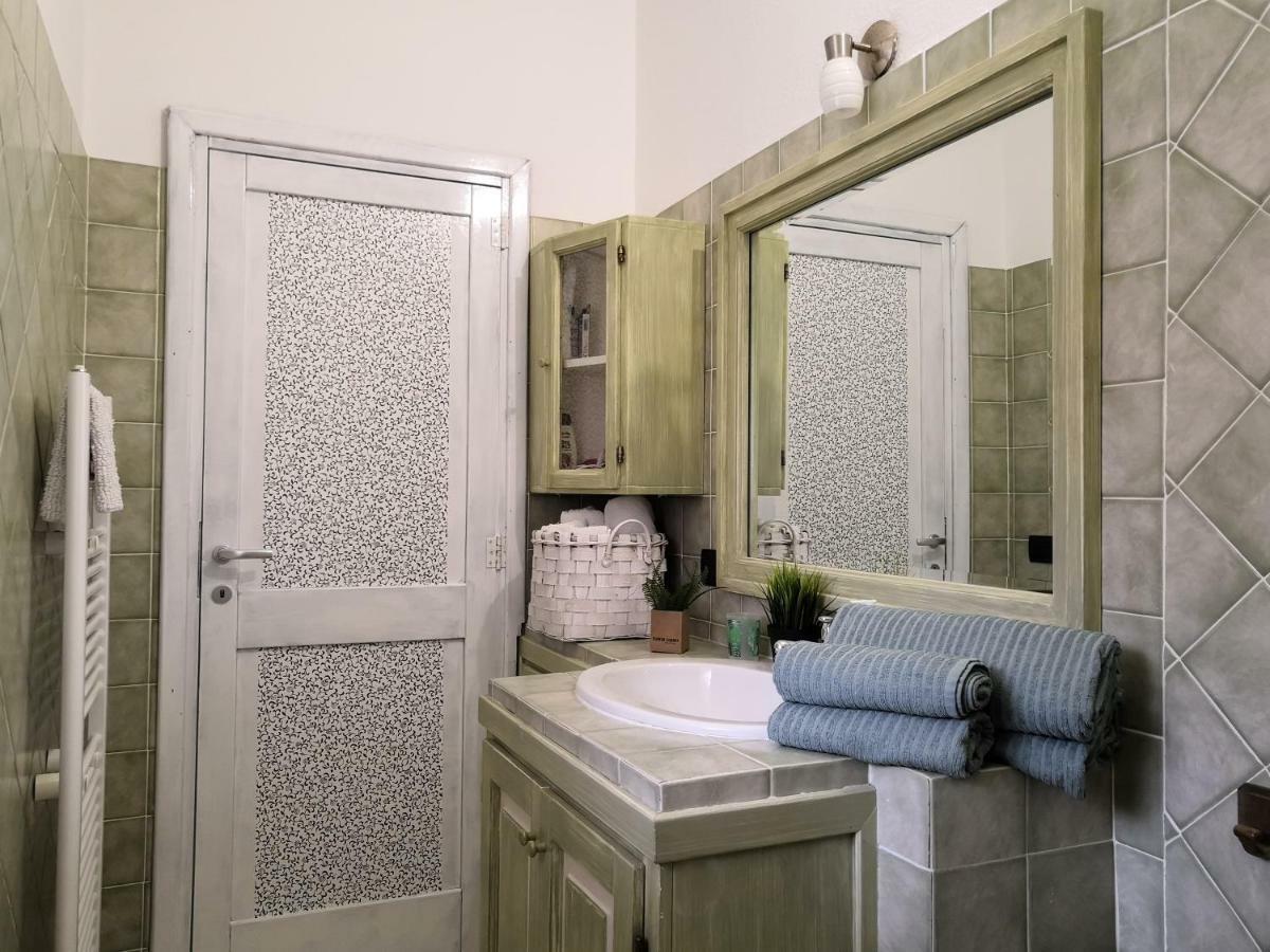 Home Of Fame - Home Gallery With Fully Equipped Kitchen, Separate Entrance, Free Parking Olbia Bagian luar foto