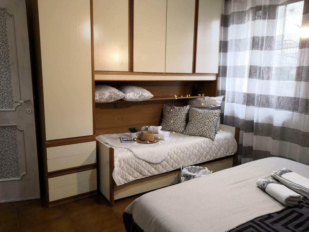 Home Of Fame - Home Gallery With Fully Equipped Kitchen, Separate Entrance, Free Parking Olbia Bagian luar foto
