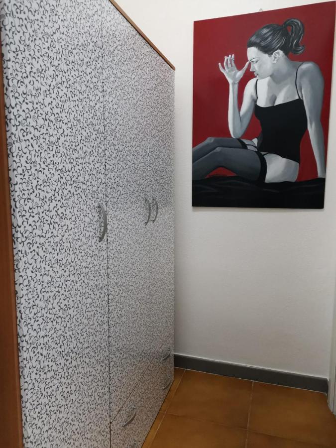 Home Of Fame - Home Gallery With Fully Equipped Kitchen, Separate Entrance, Free Parking Olbia Bagian luar foto